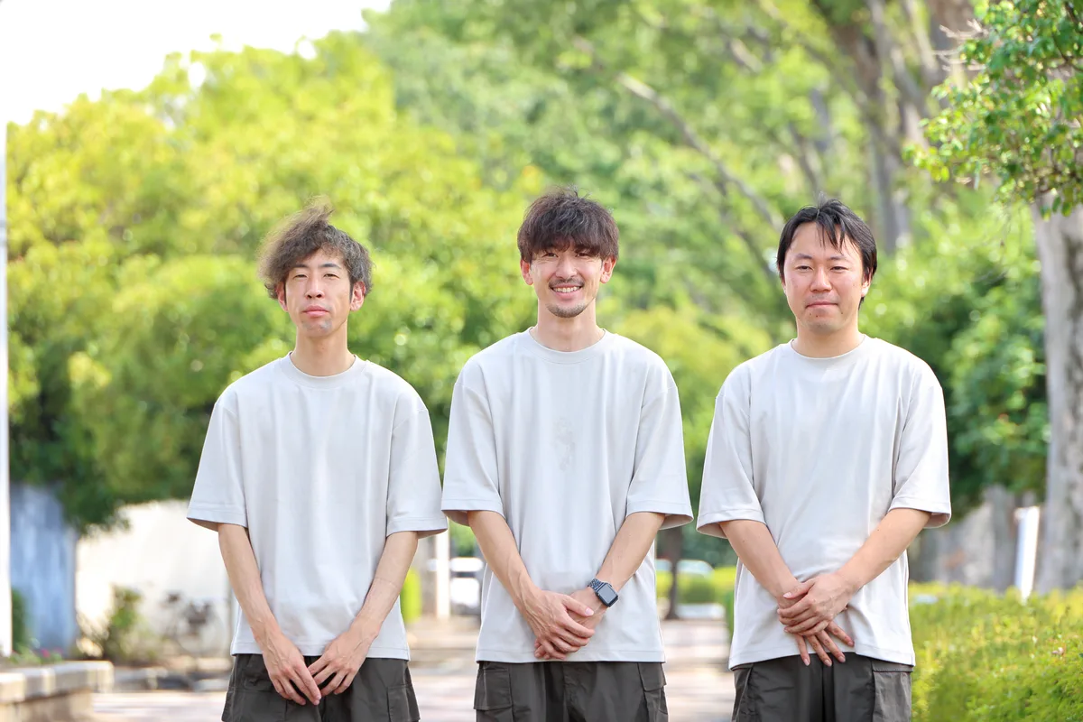 三ツ和塗装のスタッフ3名